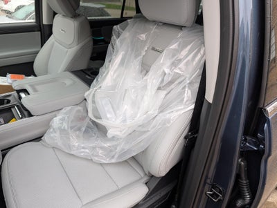 2027 Ford Expedition Max Platinum 4x4