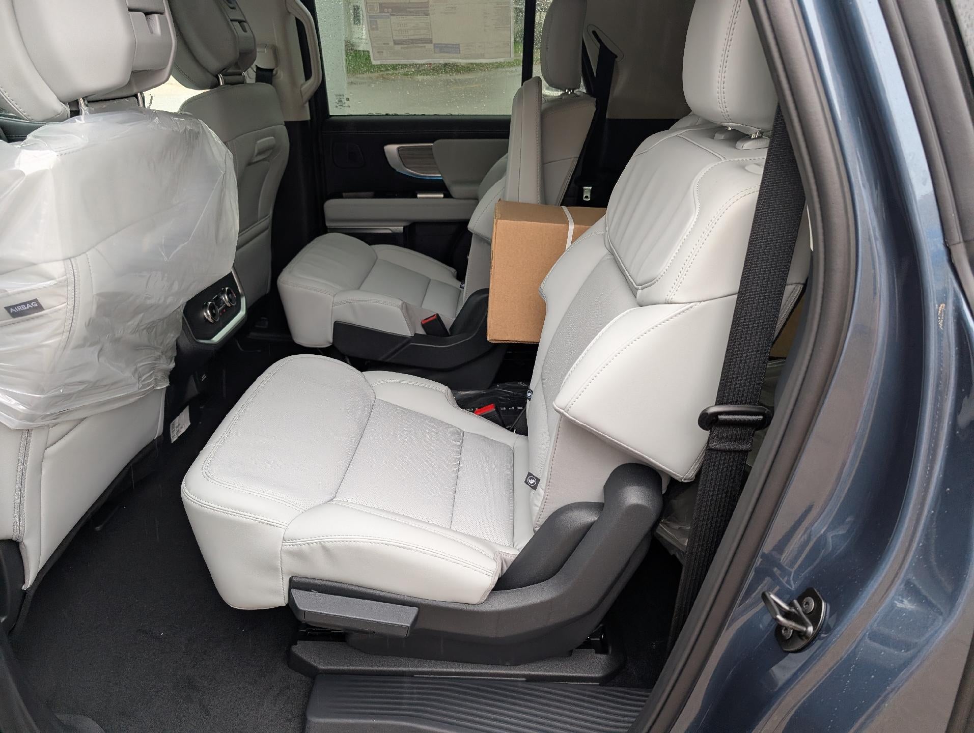 2027 Ford Expedition Max Platinum 4x4