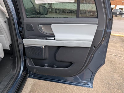 2027 Ford Expedition Max Platinum 4x4