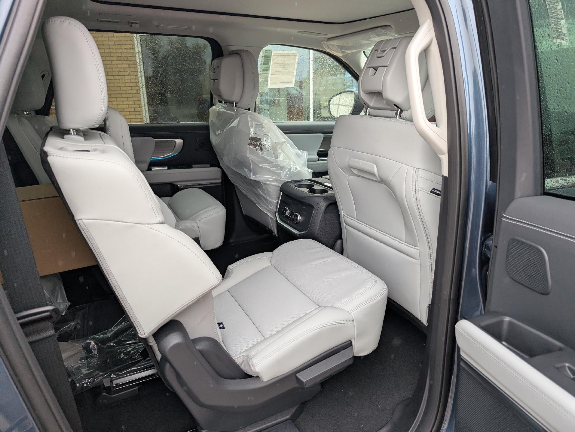 2027 Ford Expedition Max Platinum 4x4