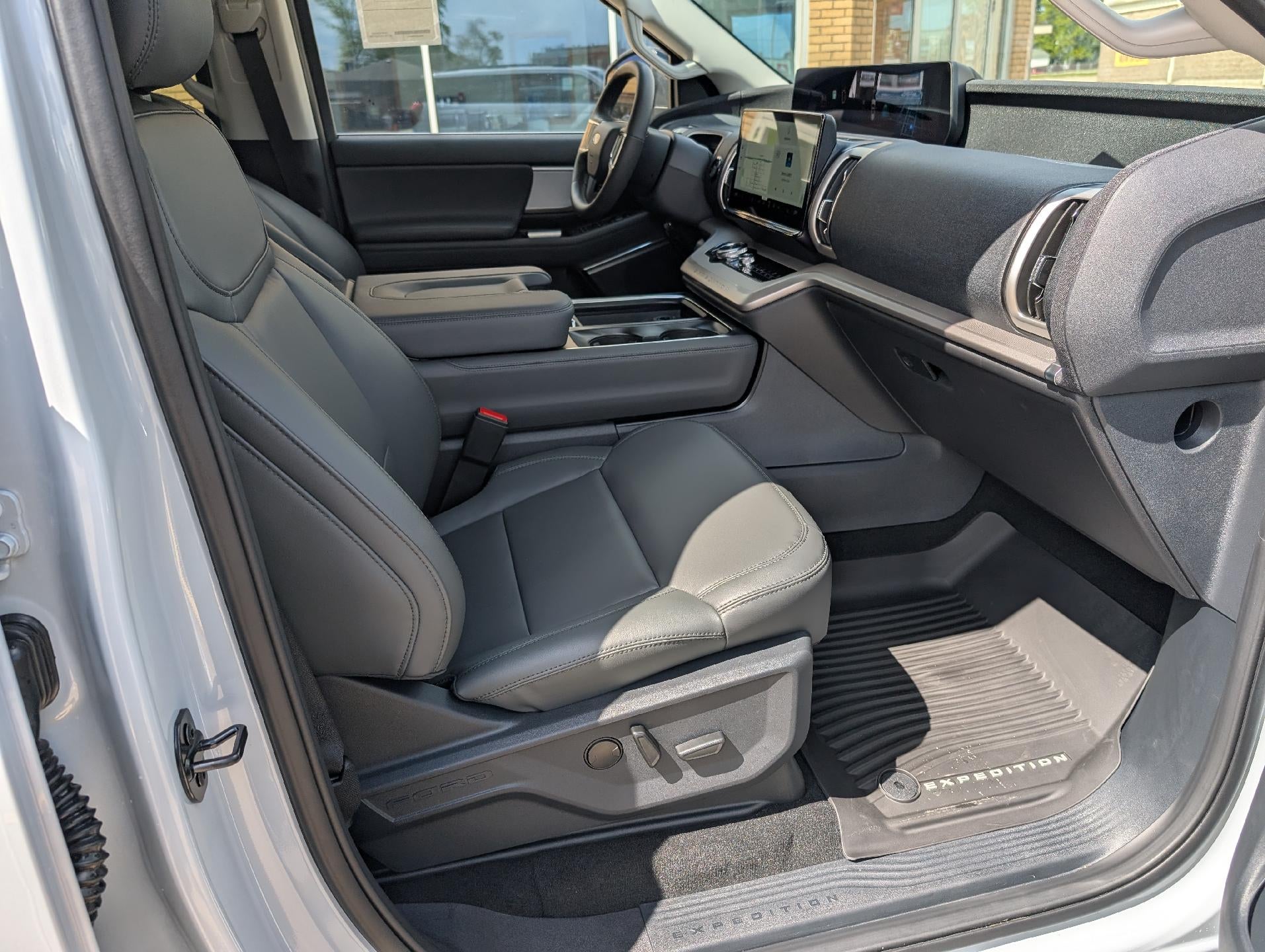 2026 Ford Expedition Active 4x4