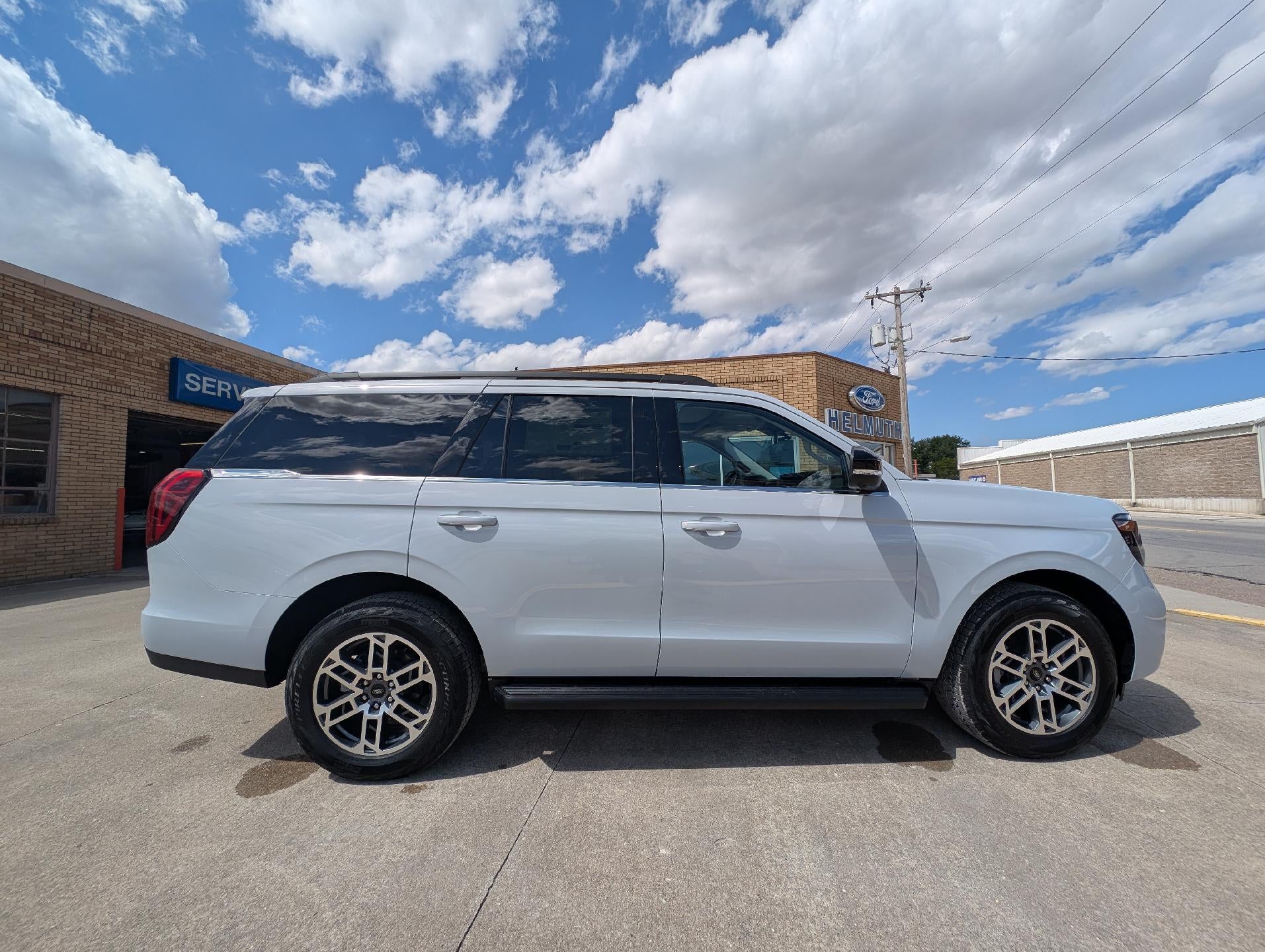 2026 Ford Expedition Active 4x4