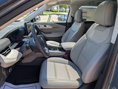 2026 Ford Explorer Active w/200A Pkg 4WD