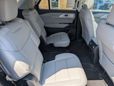 2026 Ford Explorer Active w/200A Pkg 4WD