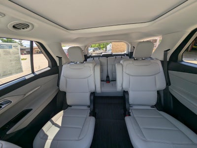 2026 Ford Explorer Active w/200A Pkg 4WD