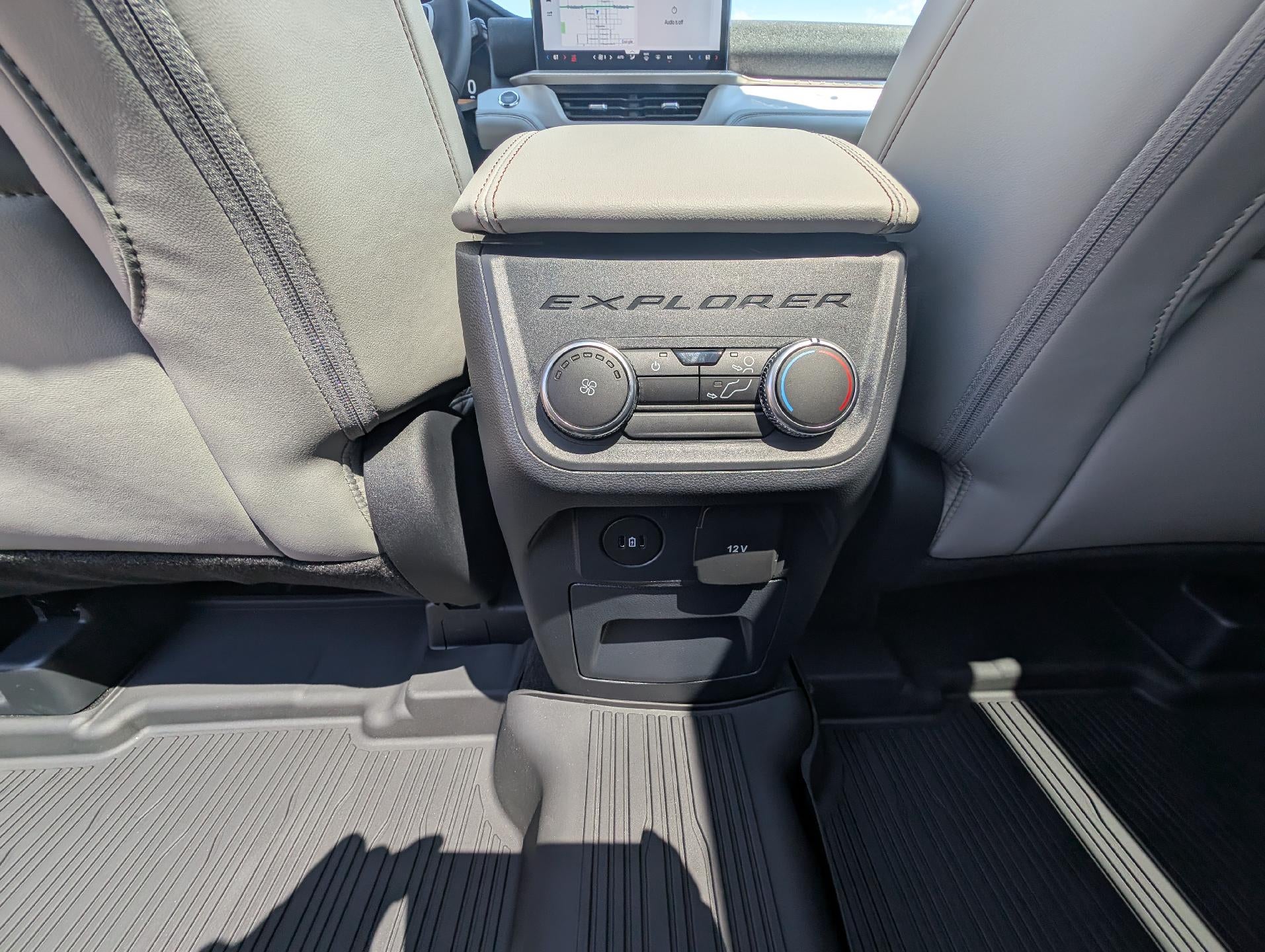 2026 Ford Explorer Active w/200A Pkg 4WD