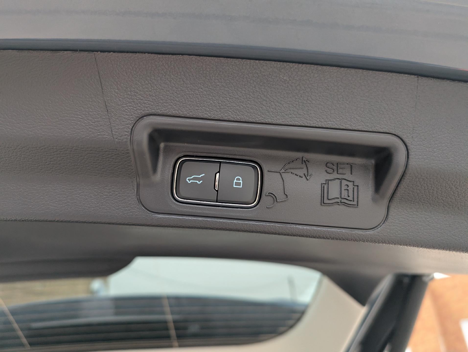 2026 Ford Explorer Active 4WD