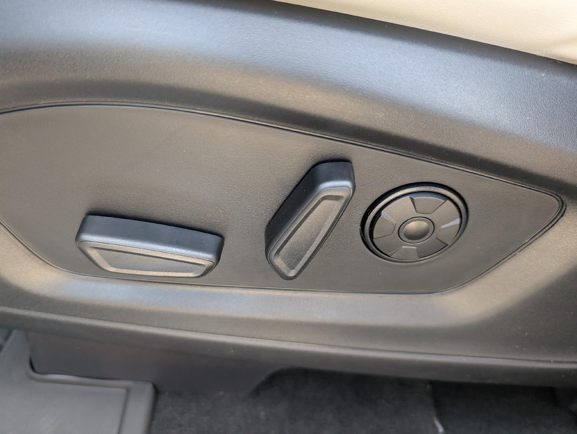 2026 Ford Explorer Platinum 4WD