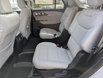 2026 Ford Explorer Platinum 4WD