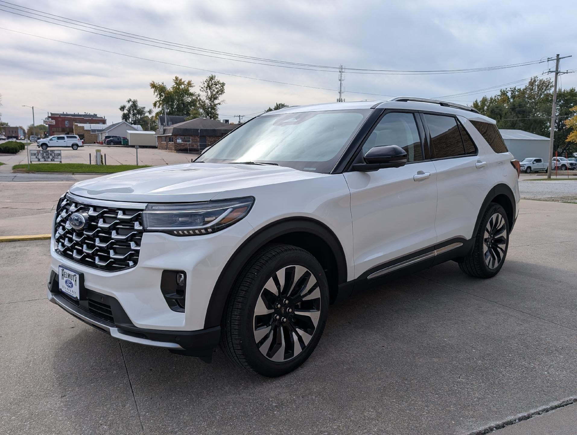 2026 Ford Explorer Platinum 4WD