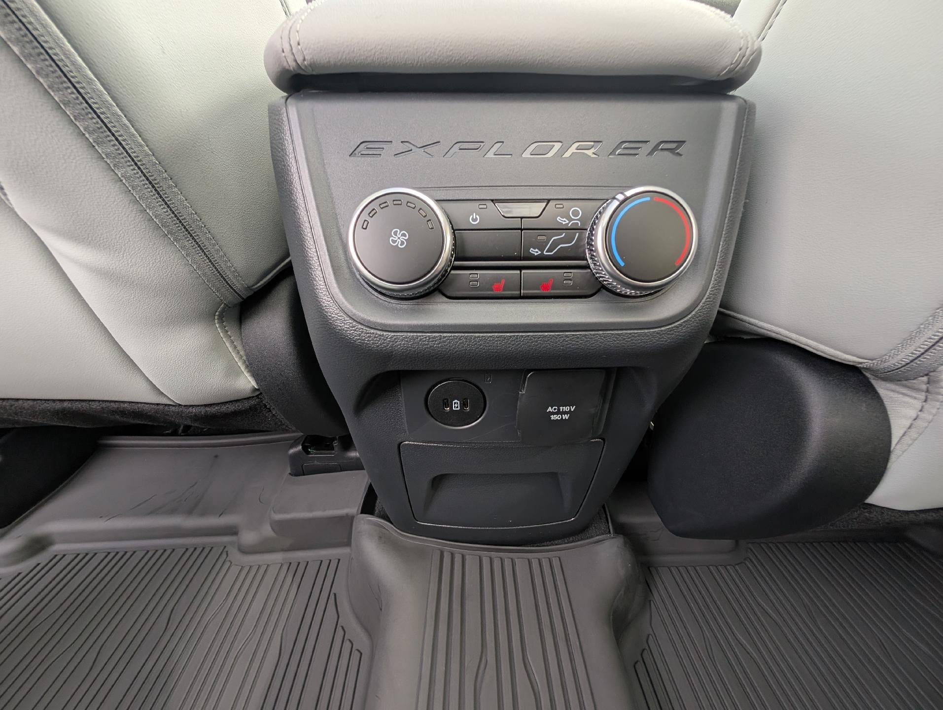 2026 Ford Explorer Platinum 4WD