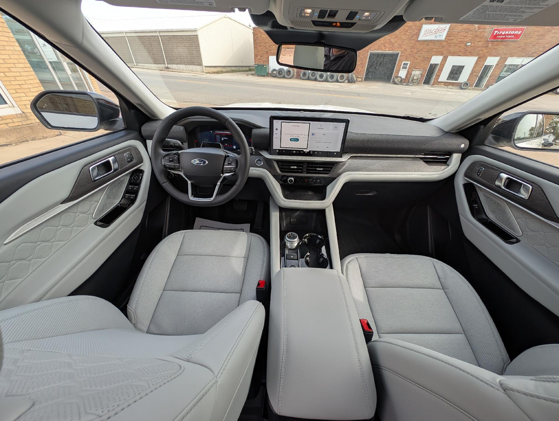 2026 Ford Explorer Platinum 4WD