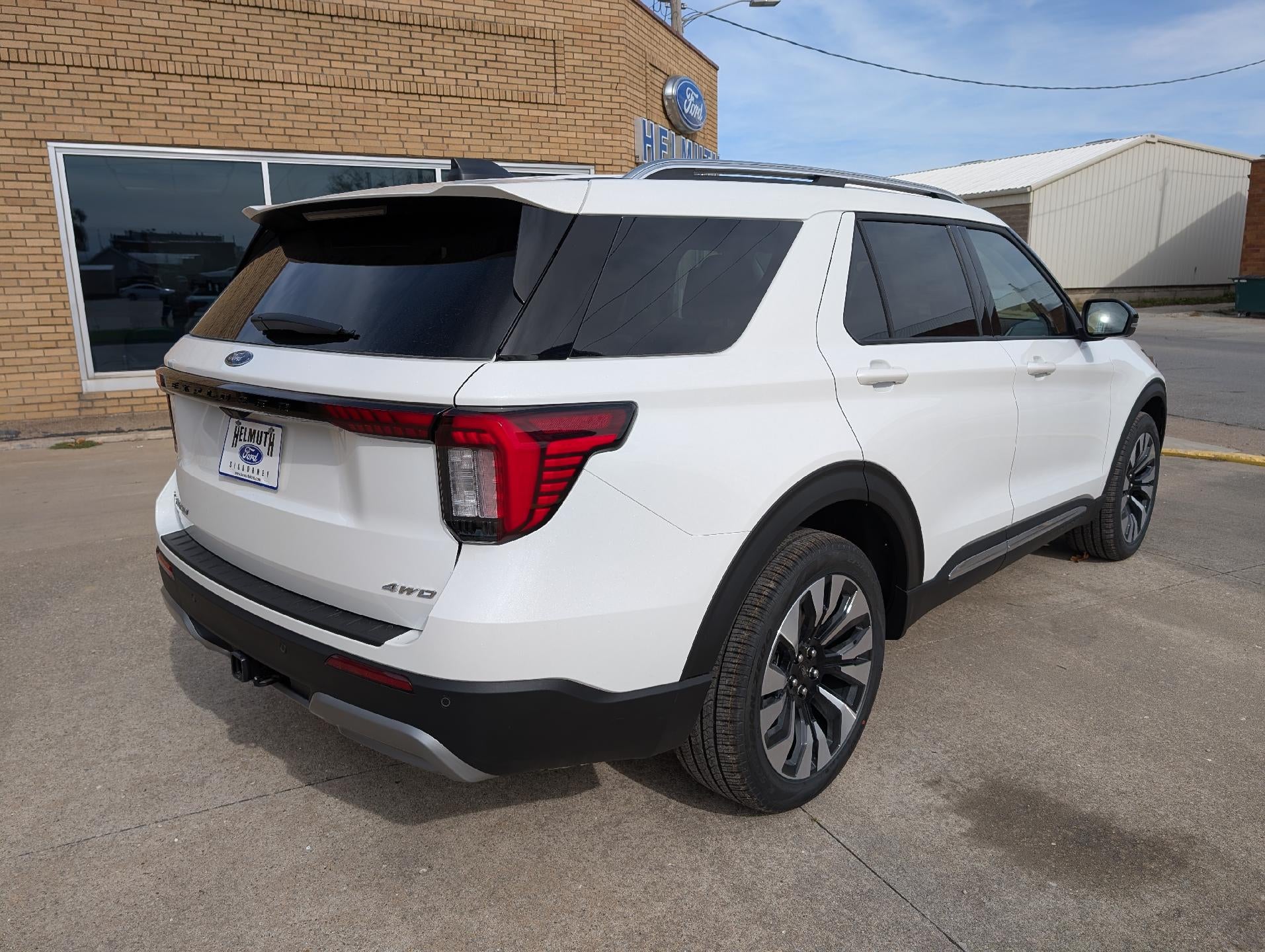 2026 Ford Explorer Platinum 4WD