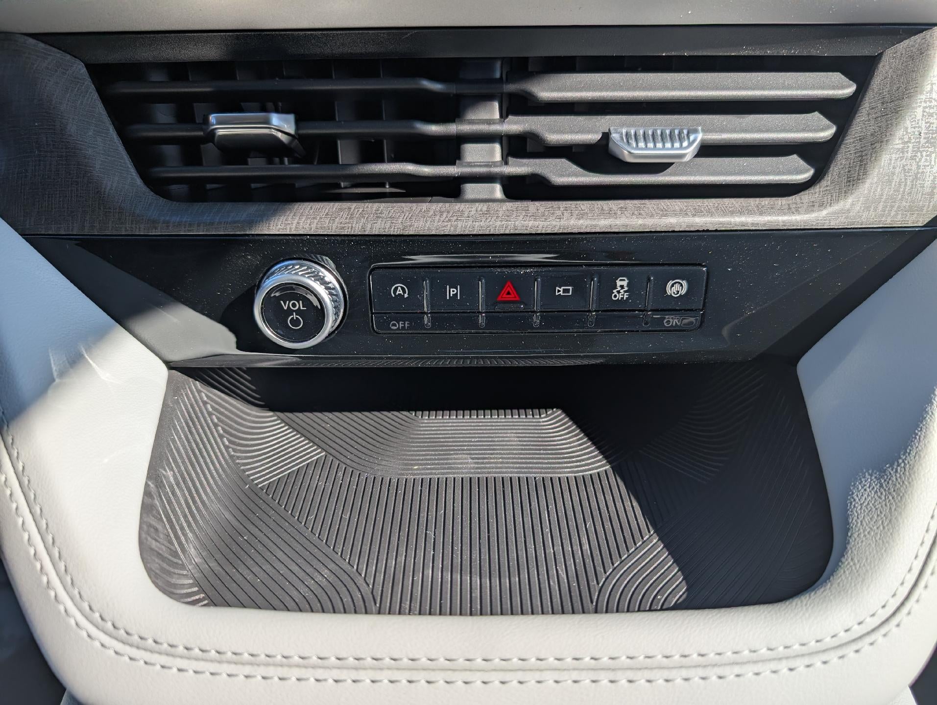 2026 Ford Explorer Platinum 4WD