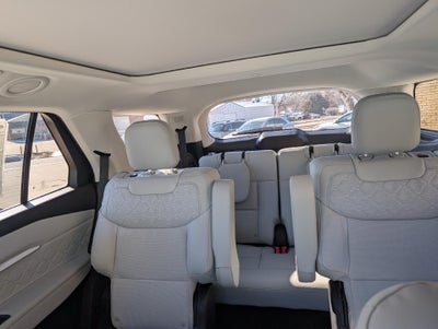 2026 Ford Explorer Platinum 4WD