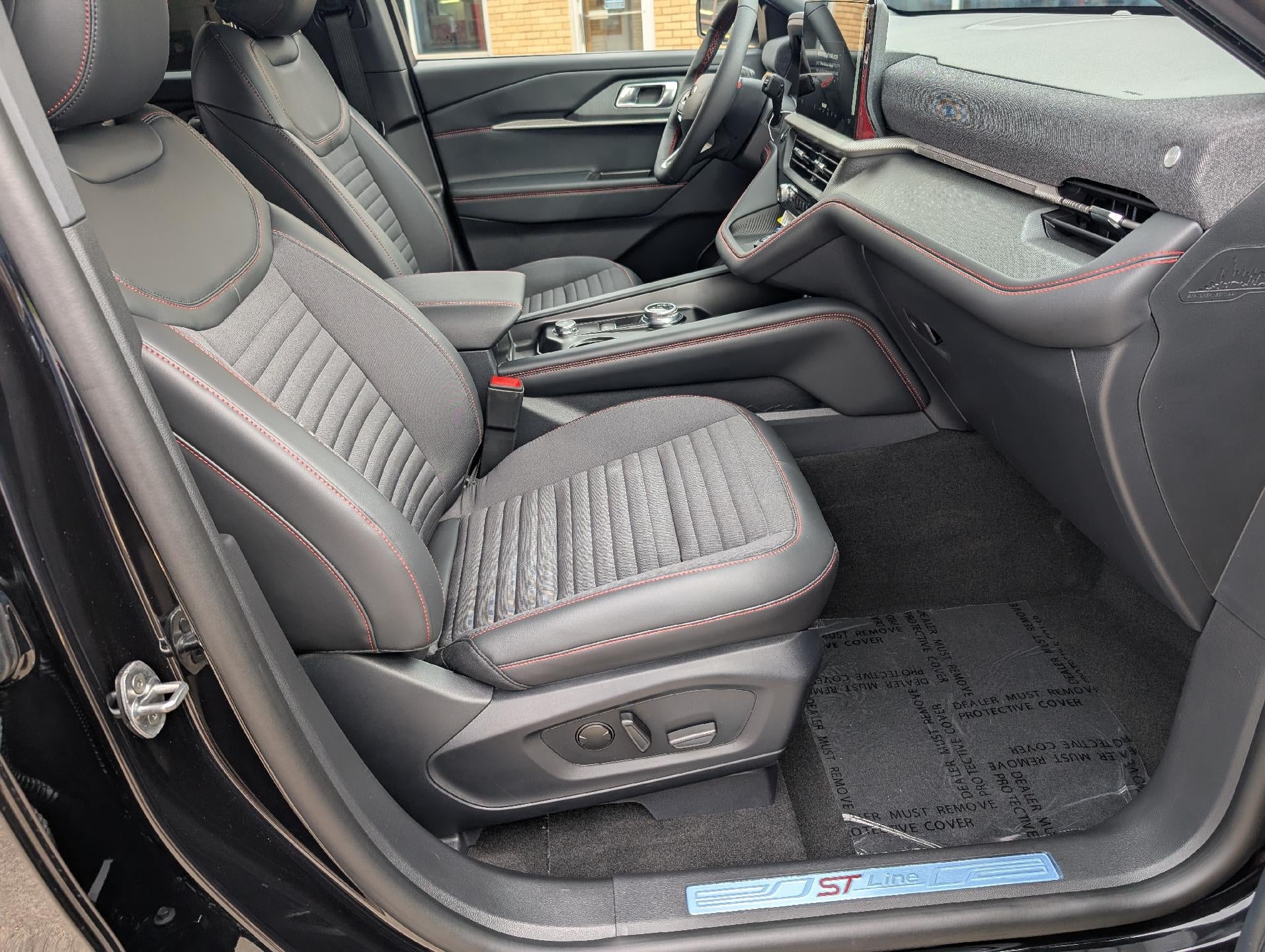 2026 Ford Explorer ST-Line 4WD