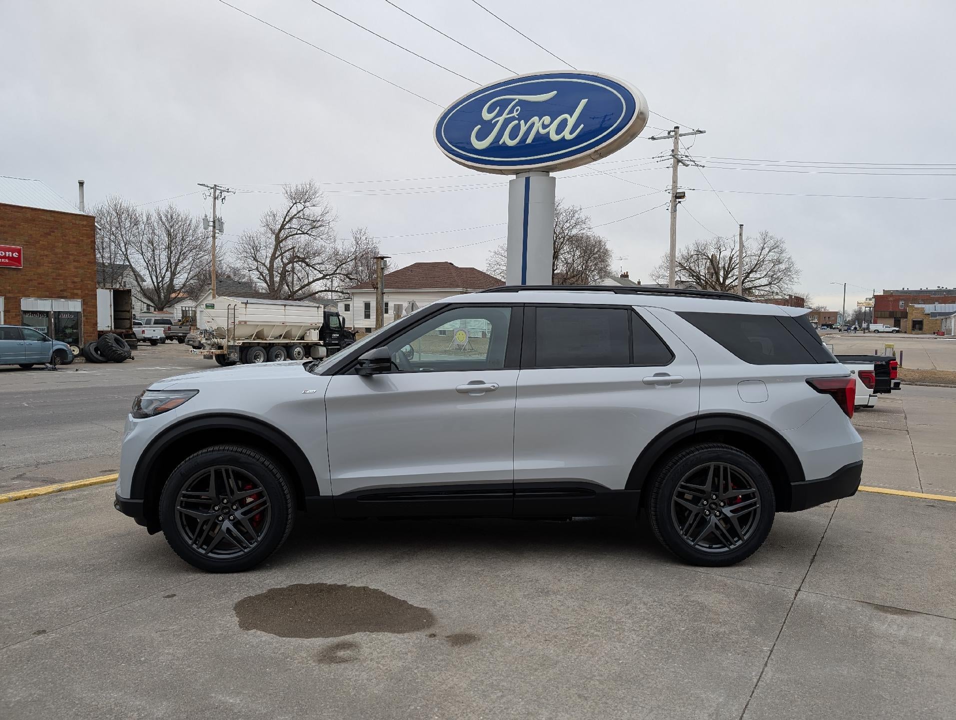 2026 Ford Explorer ST-Line 4WD