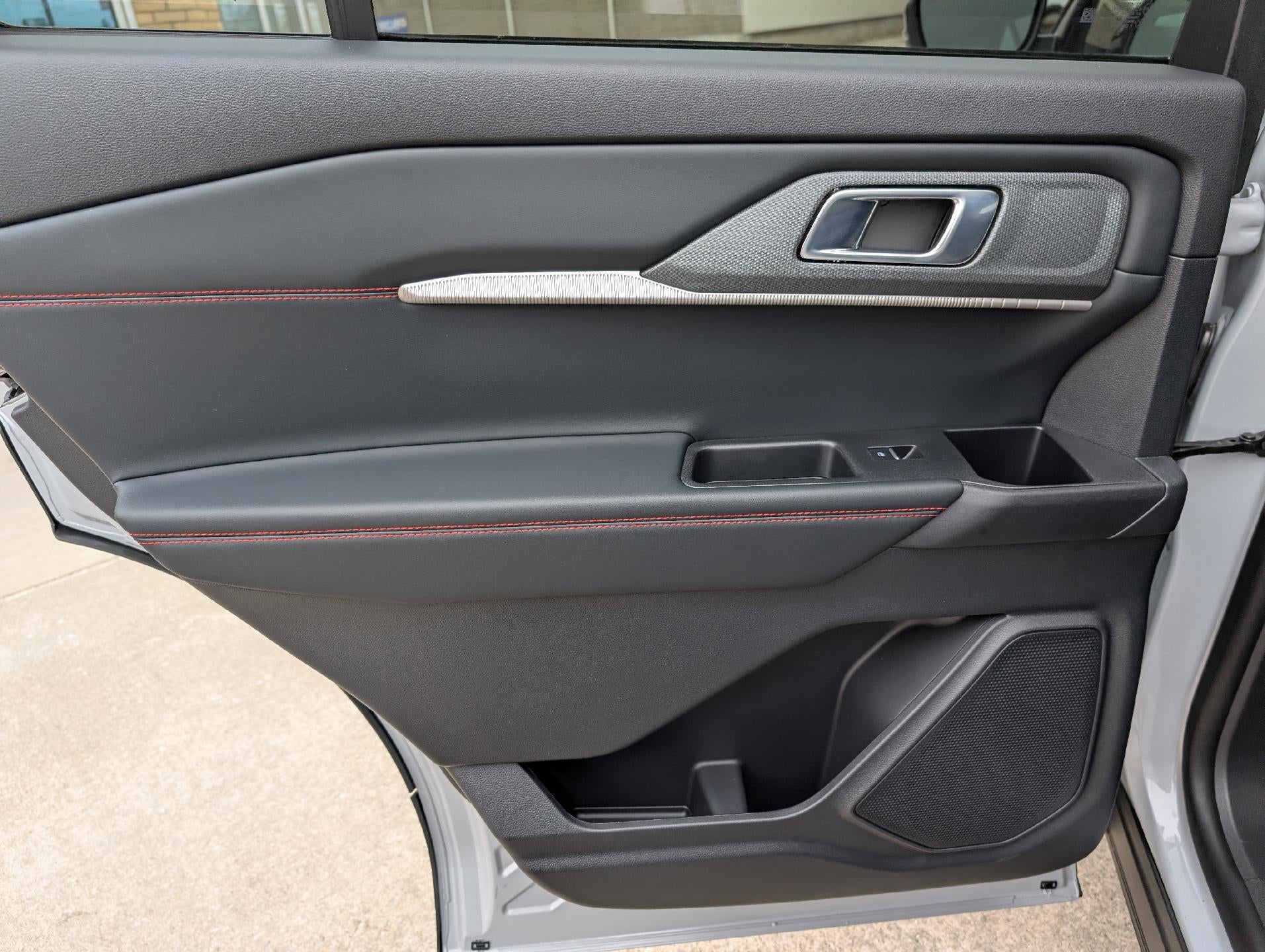 2026 Ford Explorer ST-Line 4WD