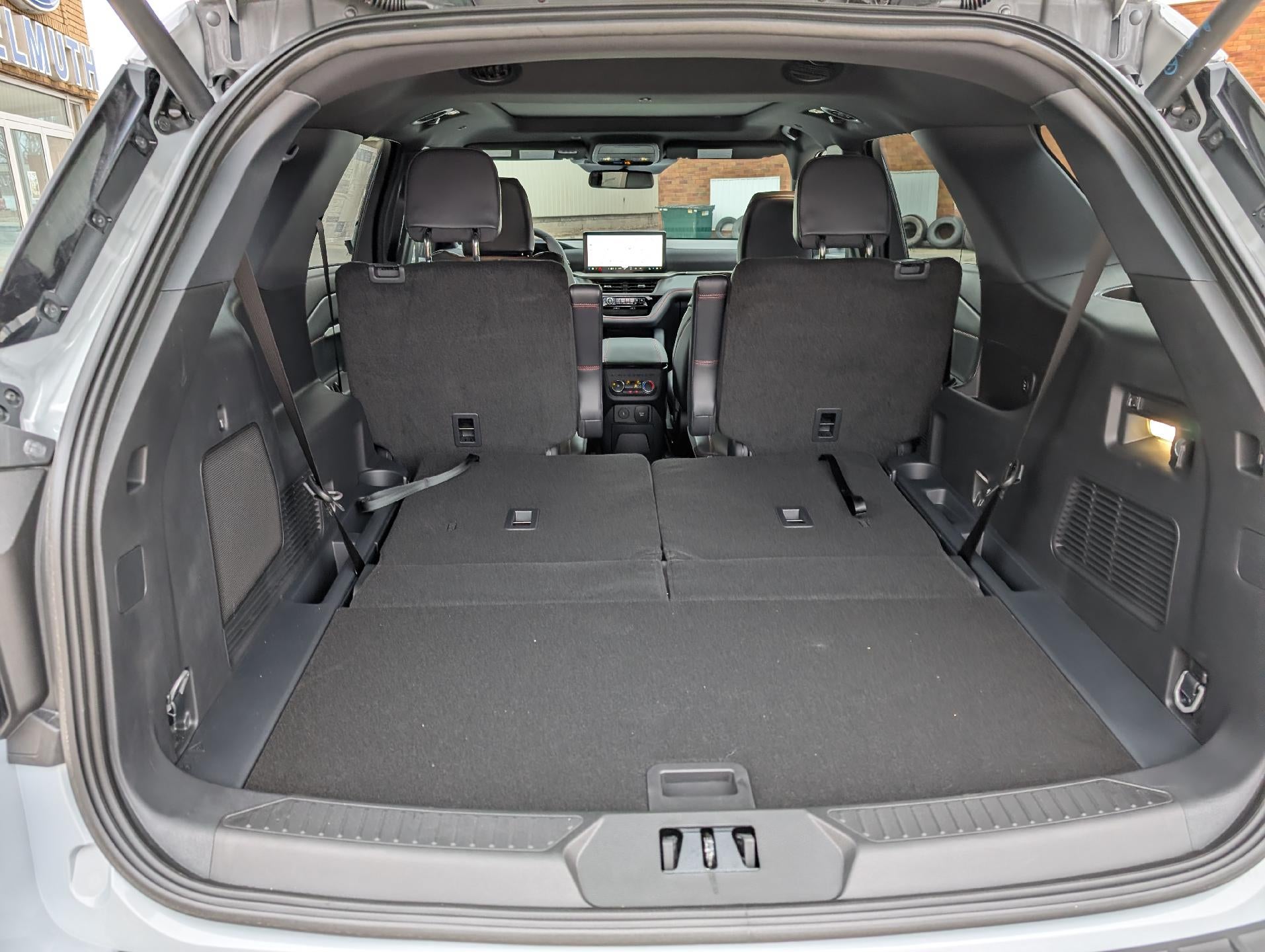 2026 Ford Explorer ST-Line 4WD