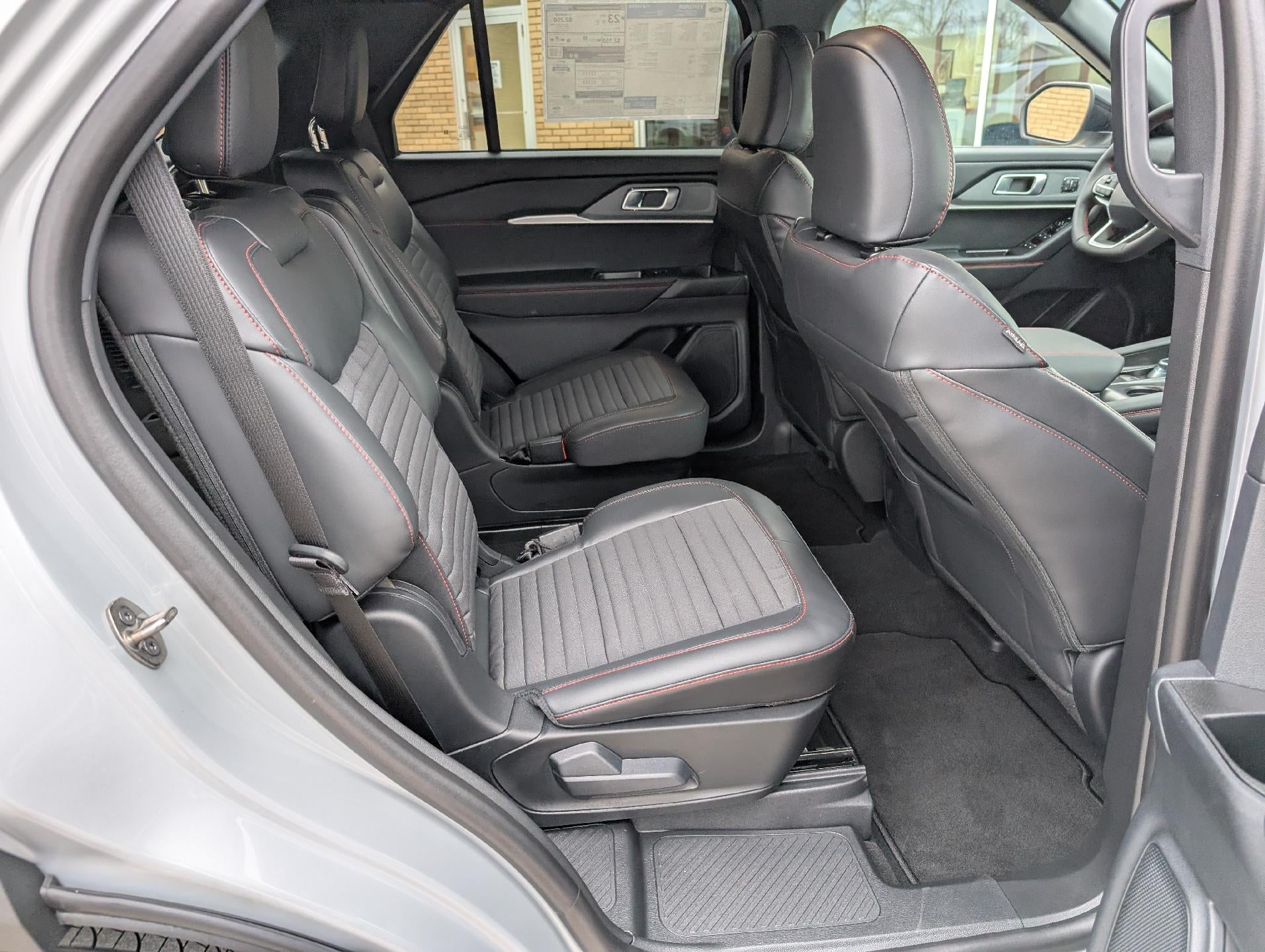 2026 Ford Explorer ST-Line 4WD