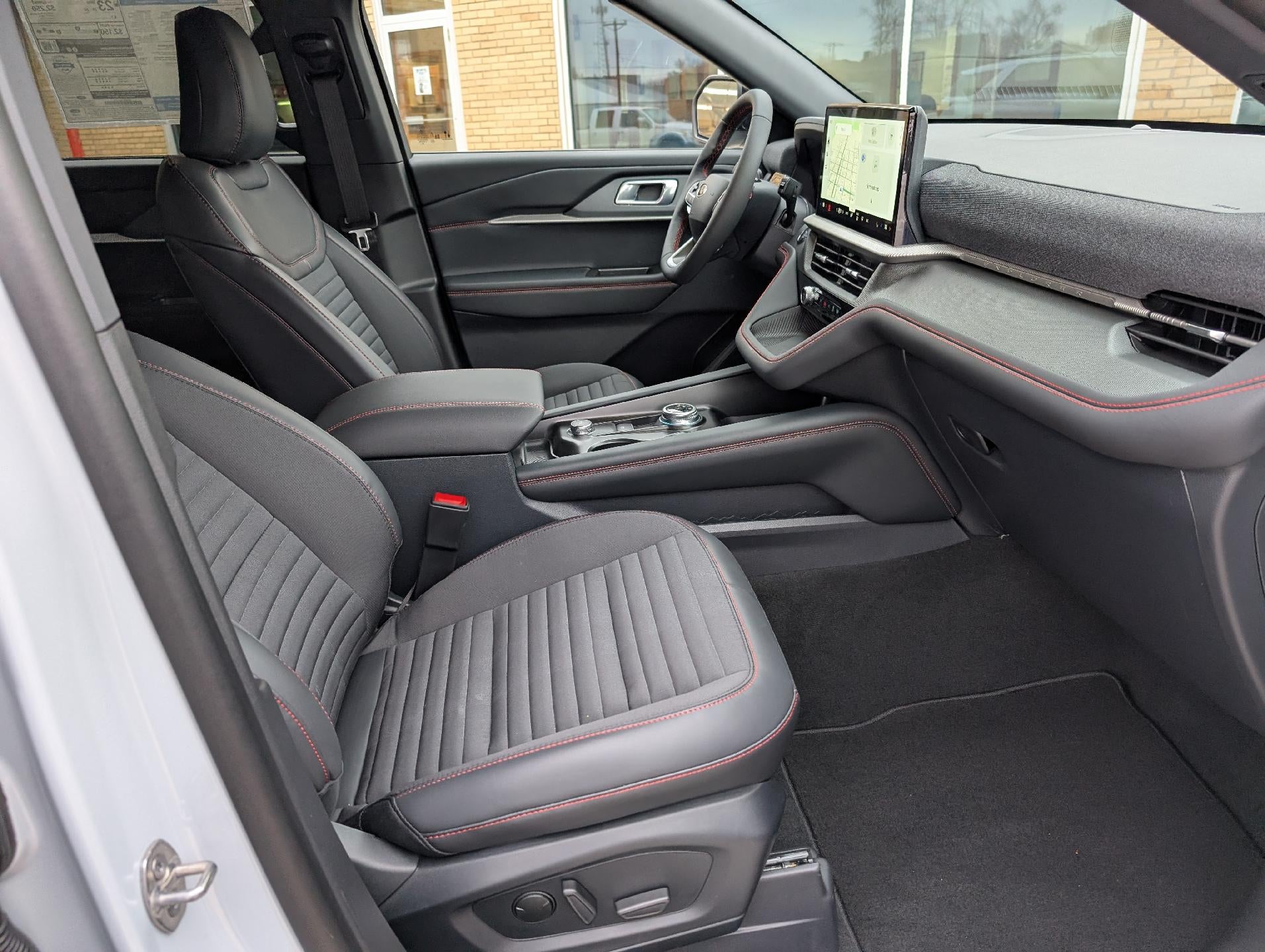 2026 Ford Explorer ST-Line 4WD