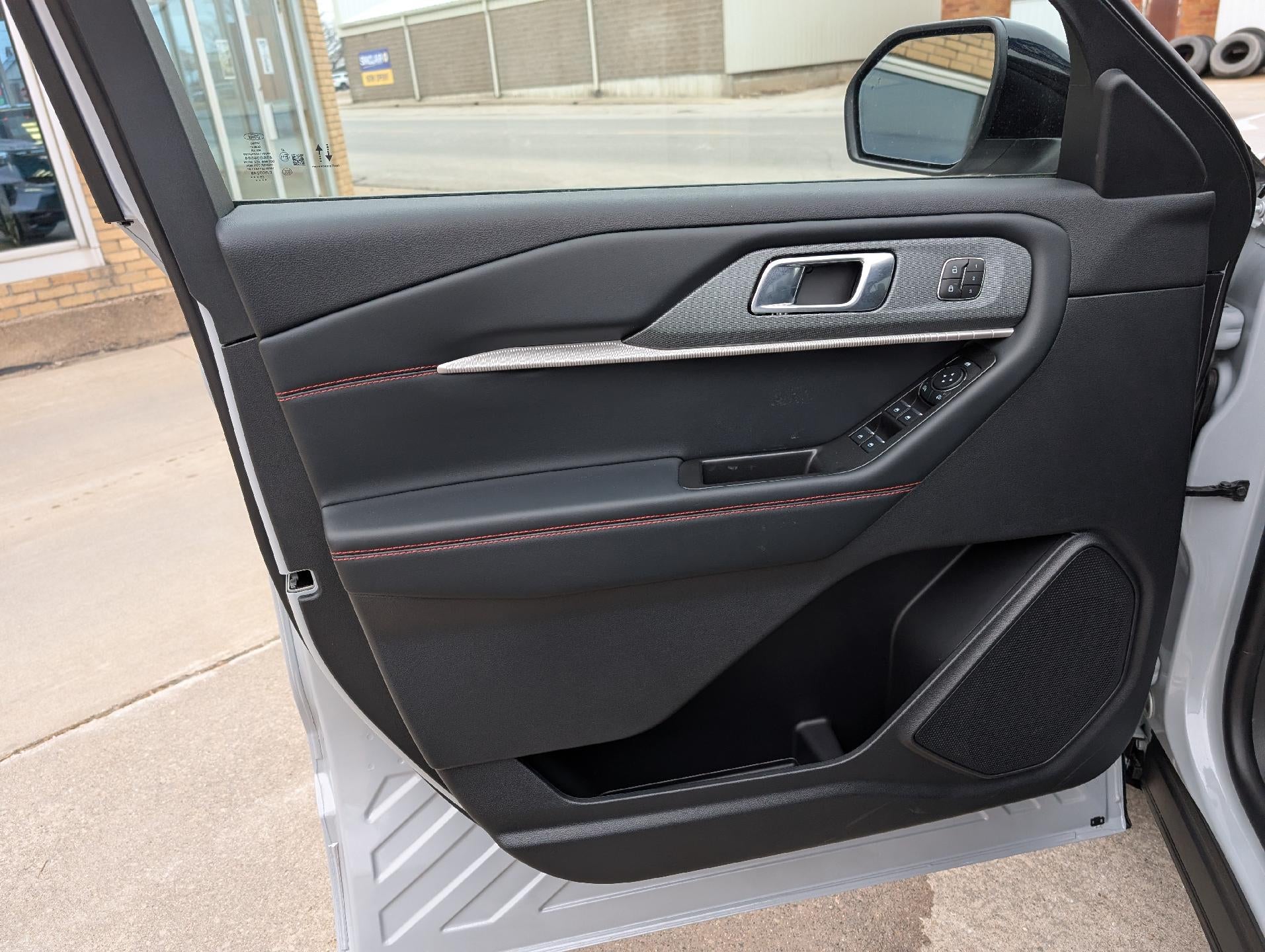 2026 Ford Explorer ST-Line 4WD