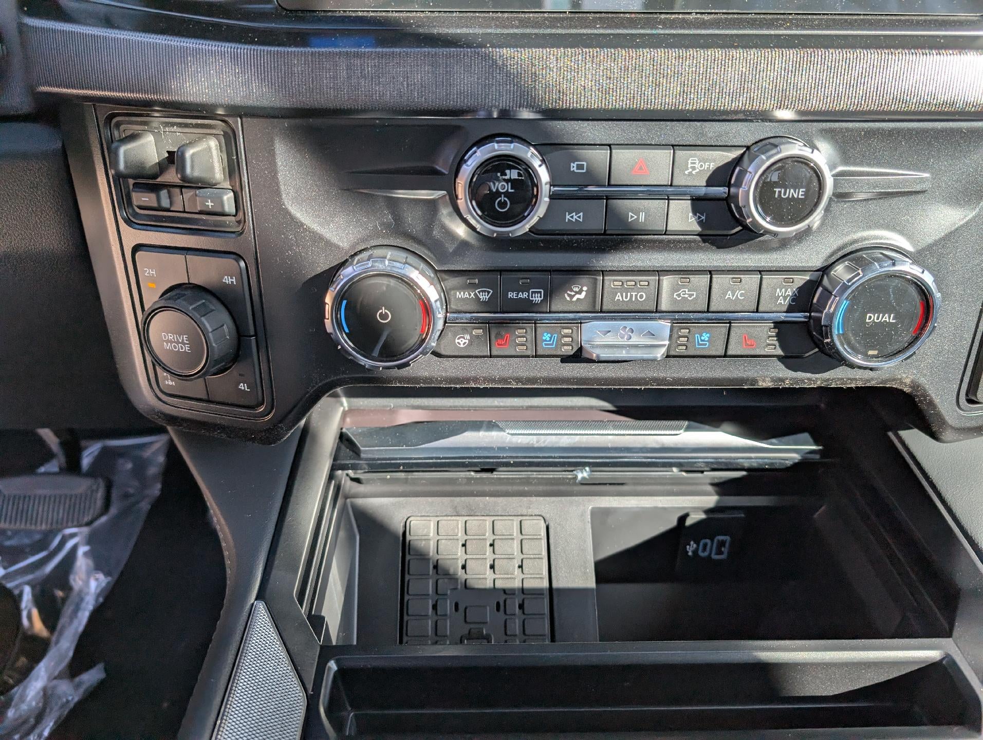 2026 Ford Super Duty F-250 SRW Platinum 4WD Crew Cab 6.75' Box