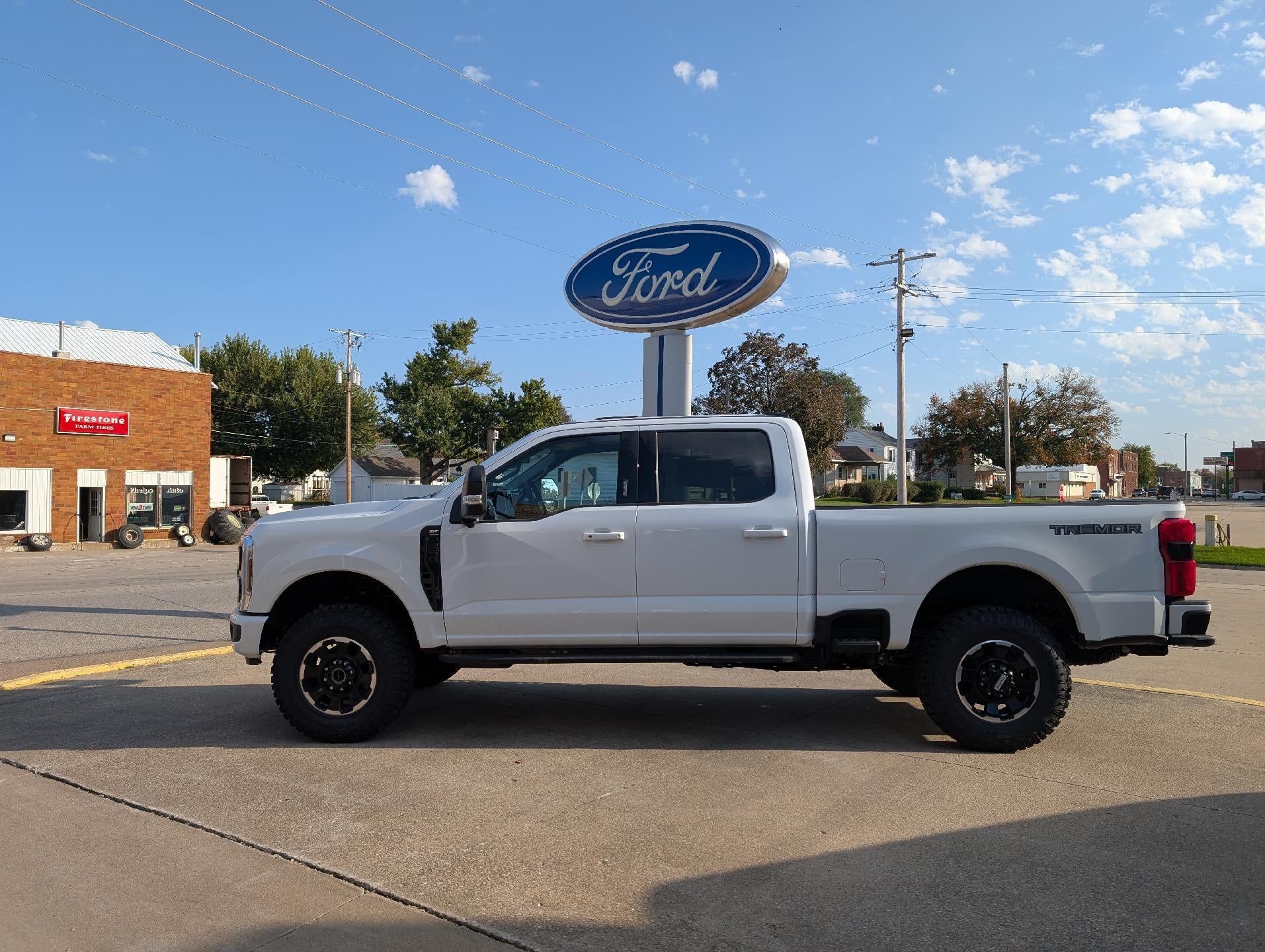 2027 Ford F-250 Super Duty XLT