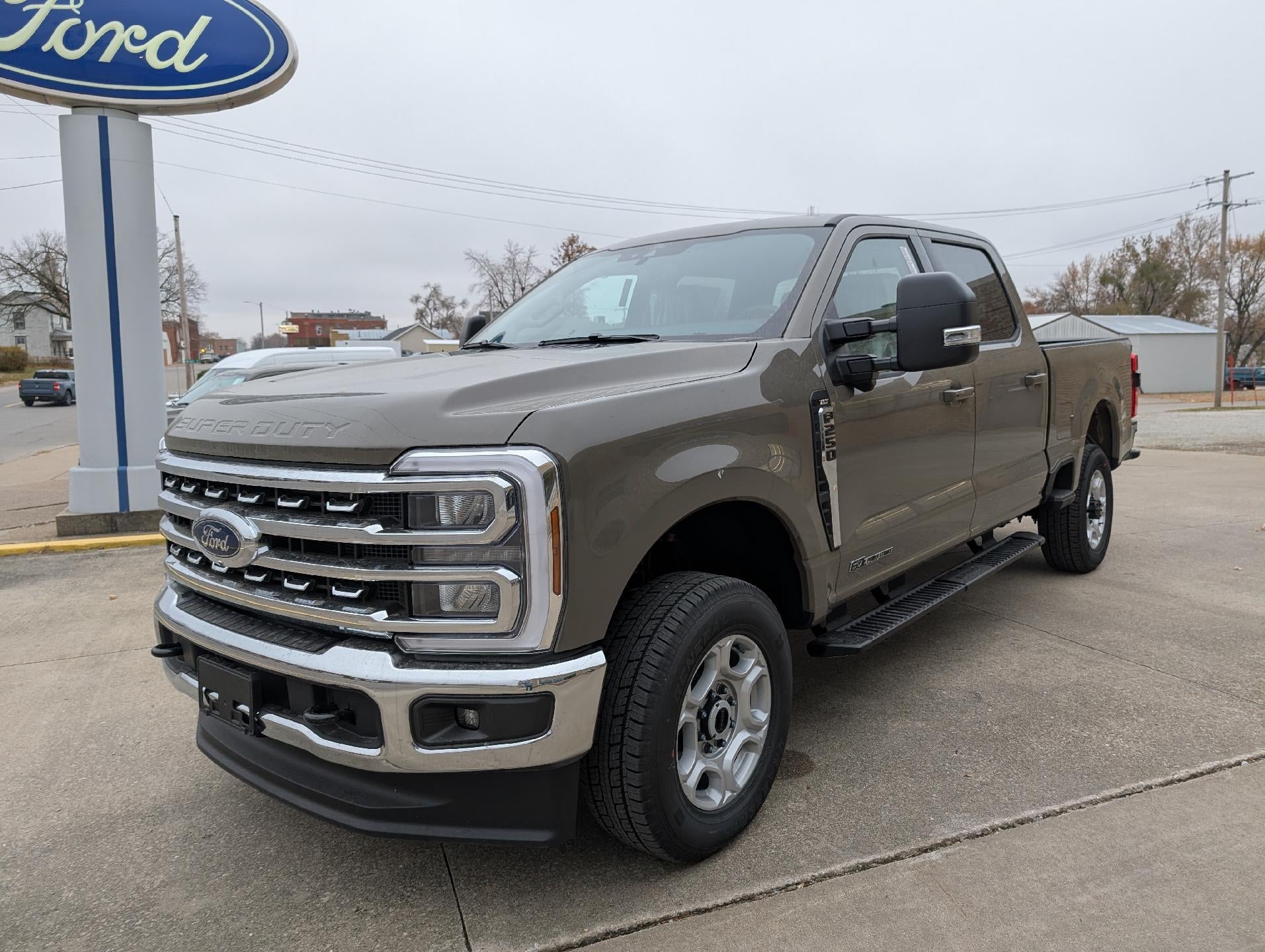 2026 Ford Super Duty F-250 SRW XLT 4WD Crew Cab 6.75' Box