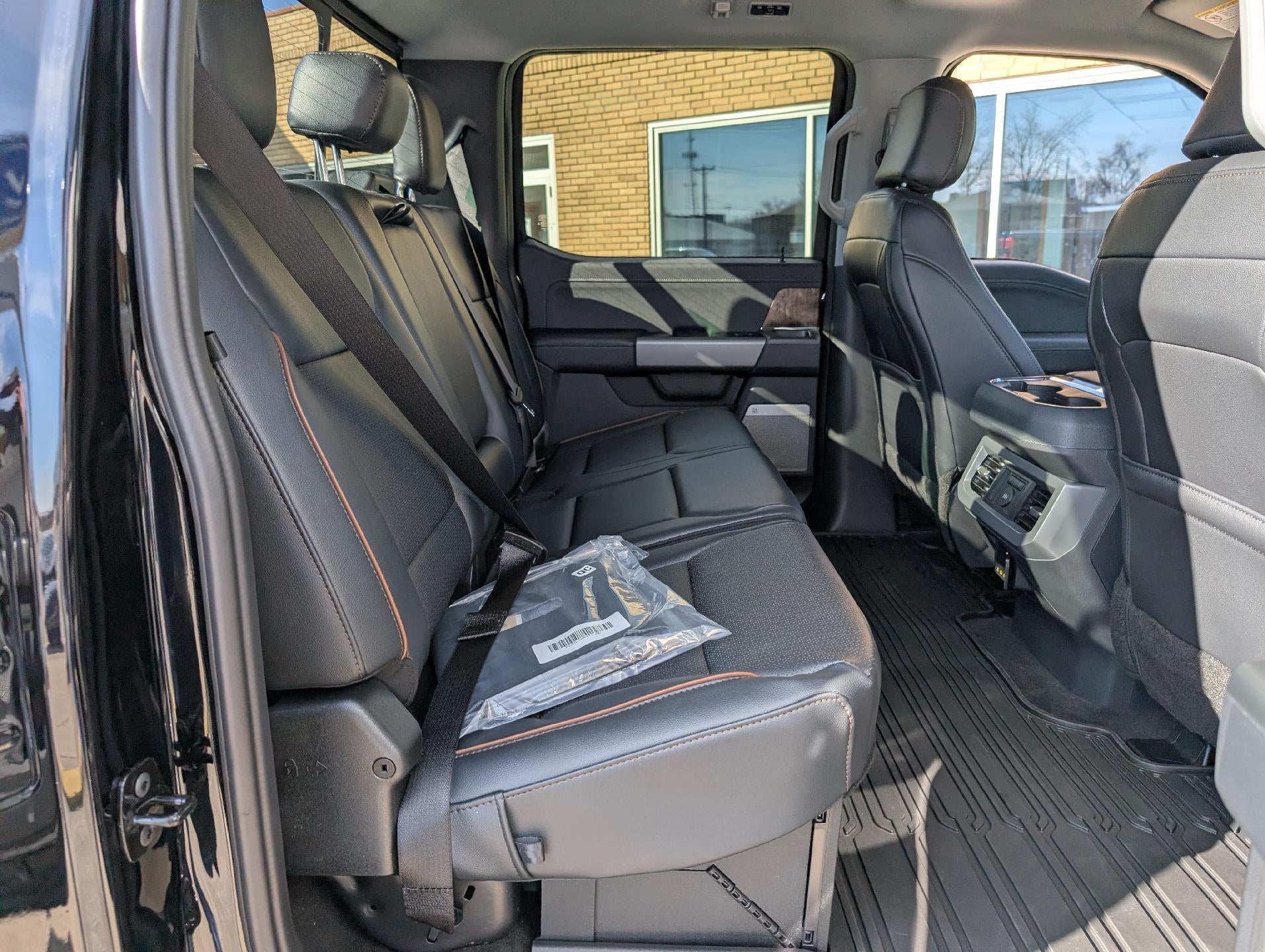 2026 Ford Super Duty F-350 SRW LARIAT 4WD Crew Cab 6.75' Box