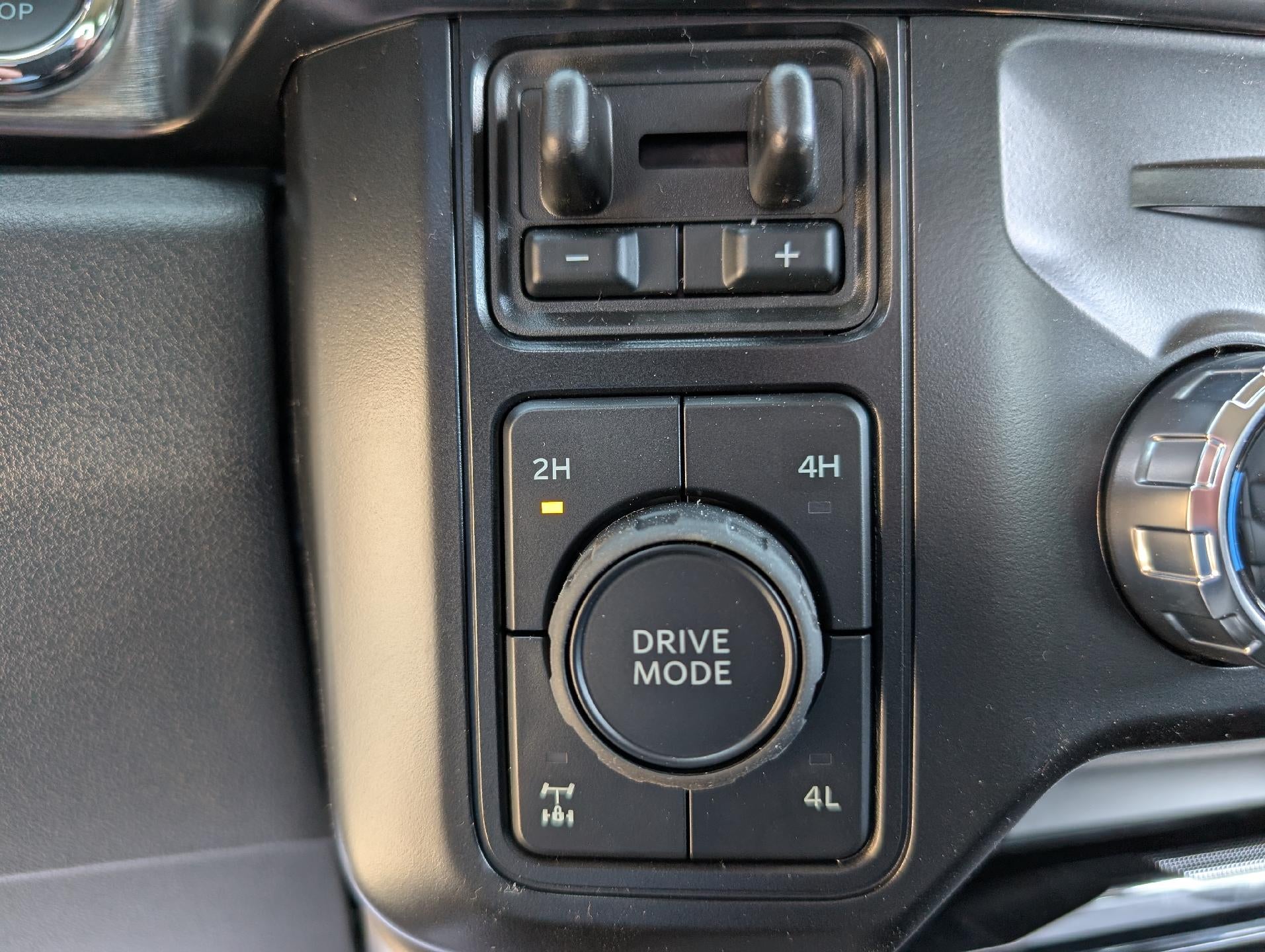 2026 Ford Super Duty F-350 SRW LARIAT 4WD Crew Cab 6.75' Box