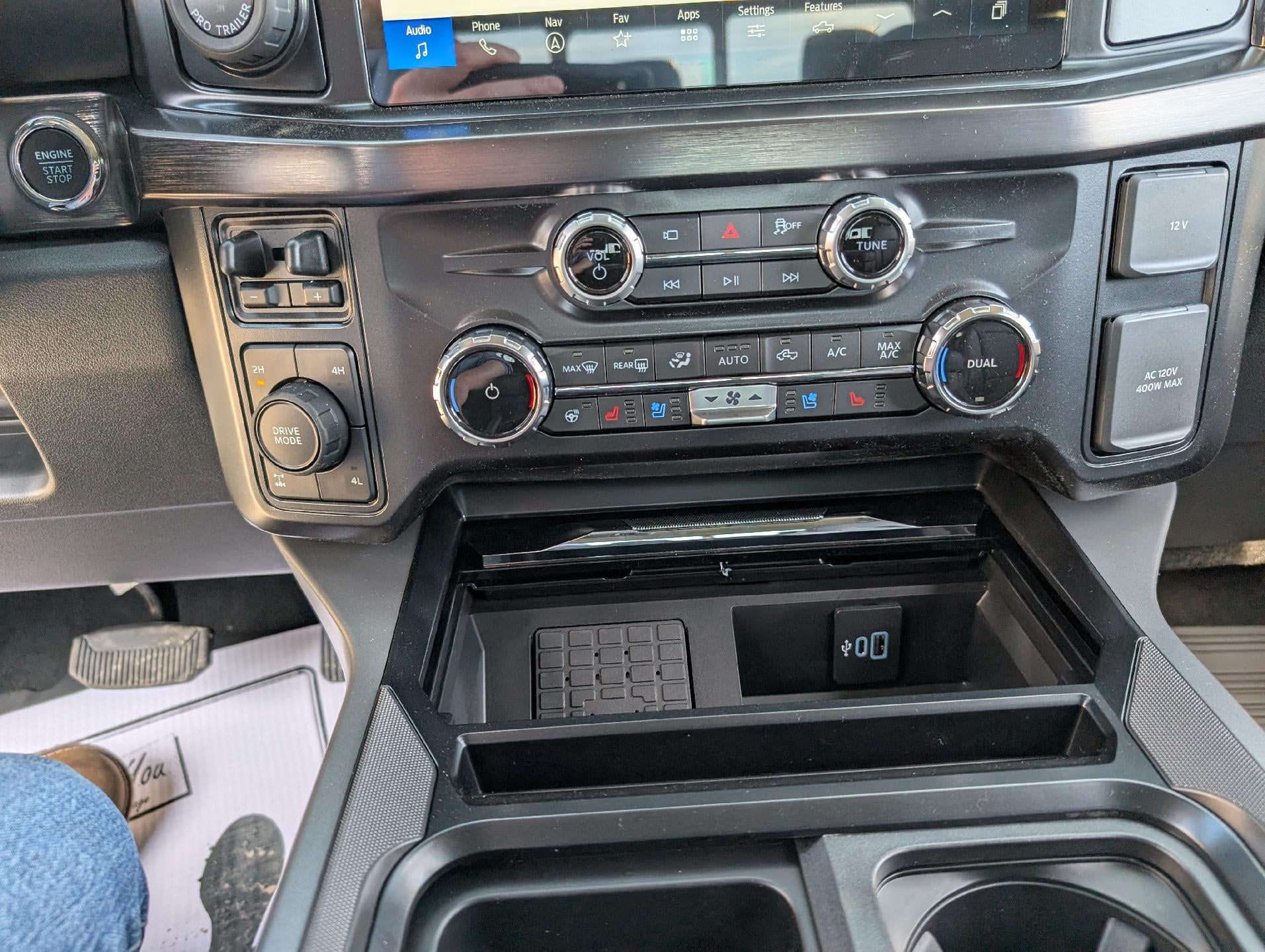 2026 Ford Super Duty F-350 SRW LARIAT 4WD Crew Cab 6.75' Box