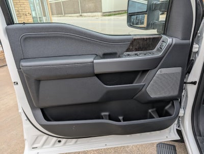 2027 Ford Super Duty F-350 DRW LARIAT 4WD Crew Cab 8' Box