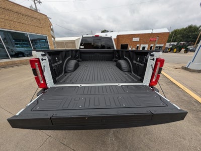 2027 Ford Super Duty F-350 DRW LARIAT 4WD Crew Cab 8' Box