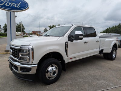 2027 Ford Super Duty F-350 DRW LARIAT 4WD Crew Cab 8' Box