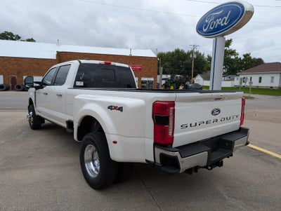 2027 Ford Super Duty F-350 DRW LARIAT 4WD Crew Cab 8' Box