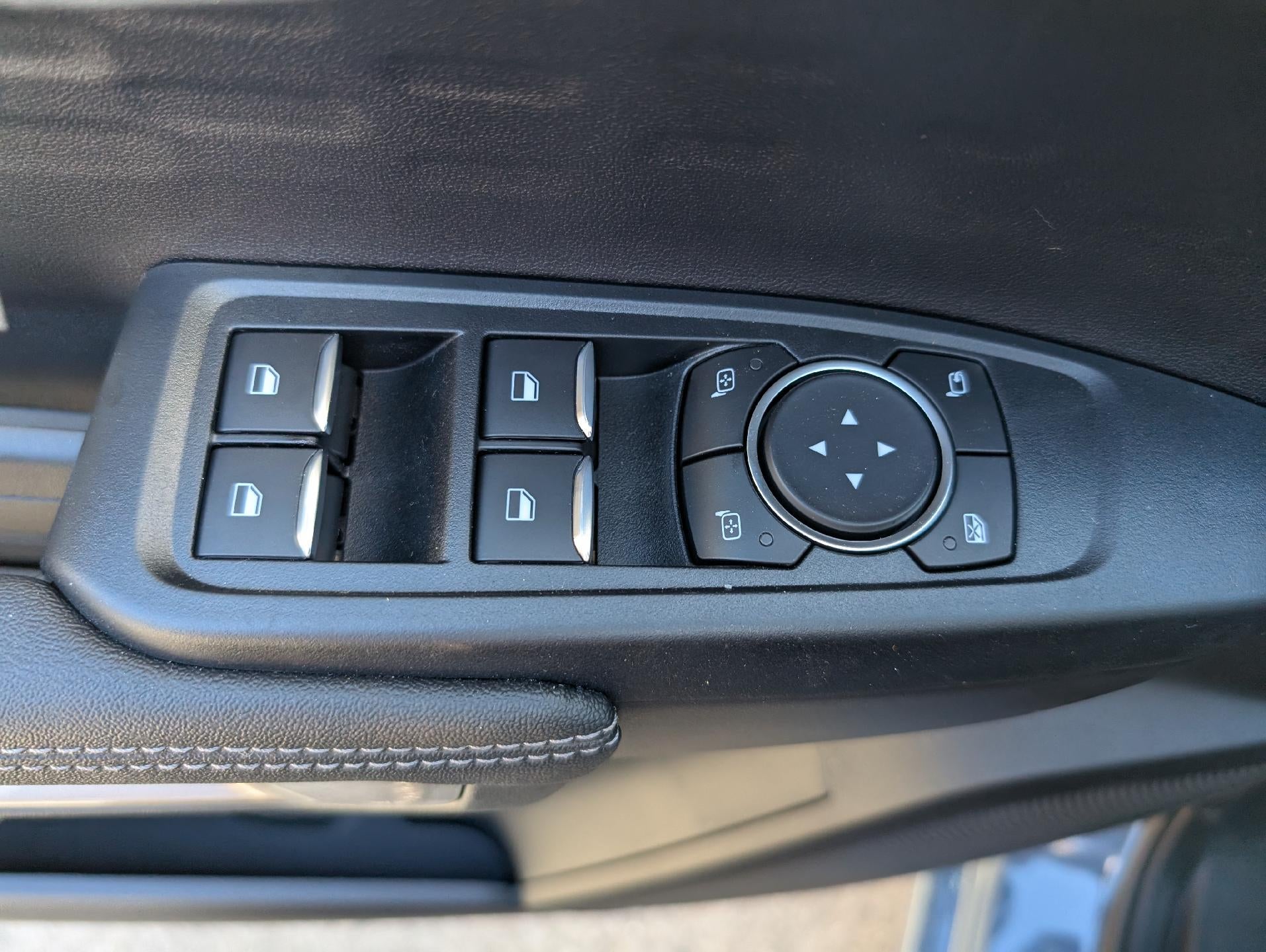 2025 Ford Ranger XLT 4WD SuperCrew 5' Box