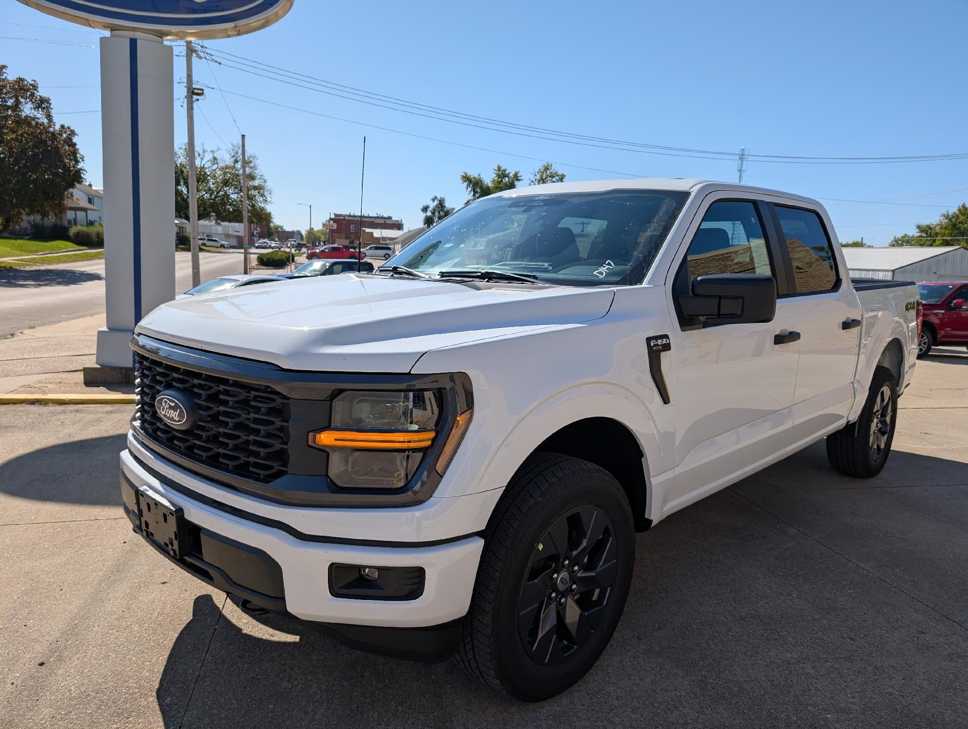 2025 Ford F-150 STX 4WD SuperCrew 5.5' Box