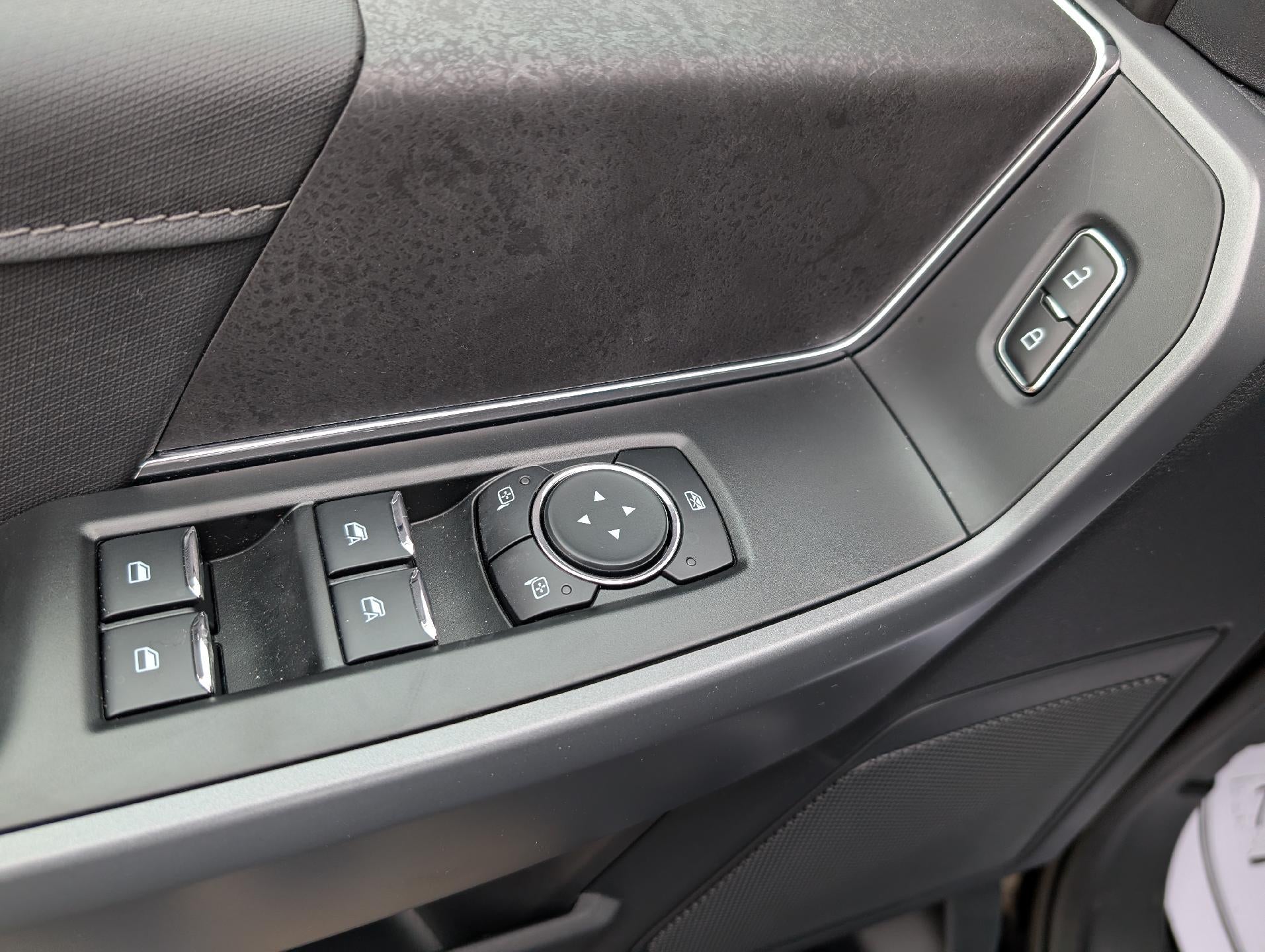 2025 Ford F-150 XLT 4WD SuperCrew 5.5' Box