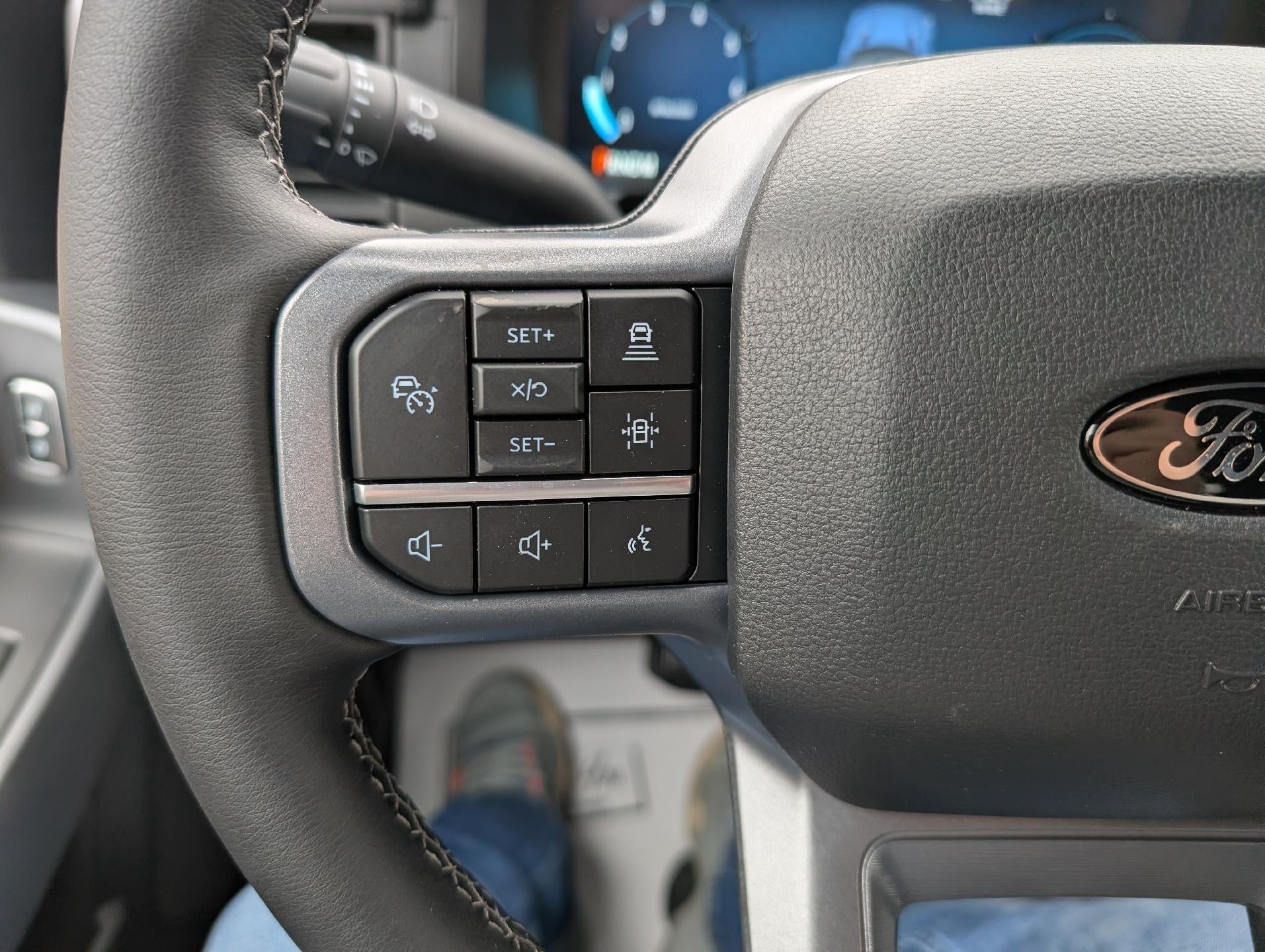 2025 Ford F-150 XLT 4WD SuperCrew 5.5' Box