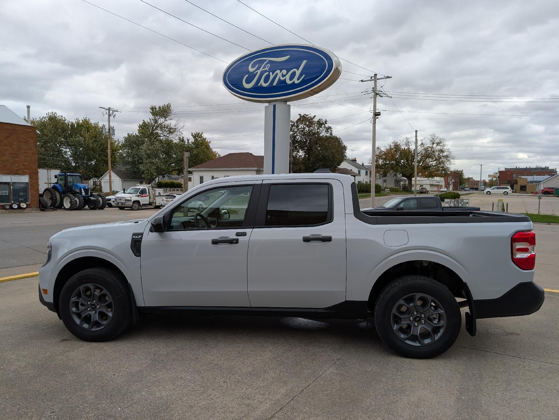 2025 Ford Maverick XLT AWD SuperCrew