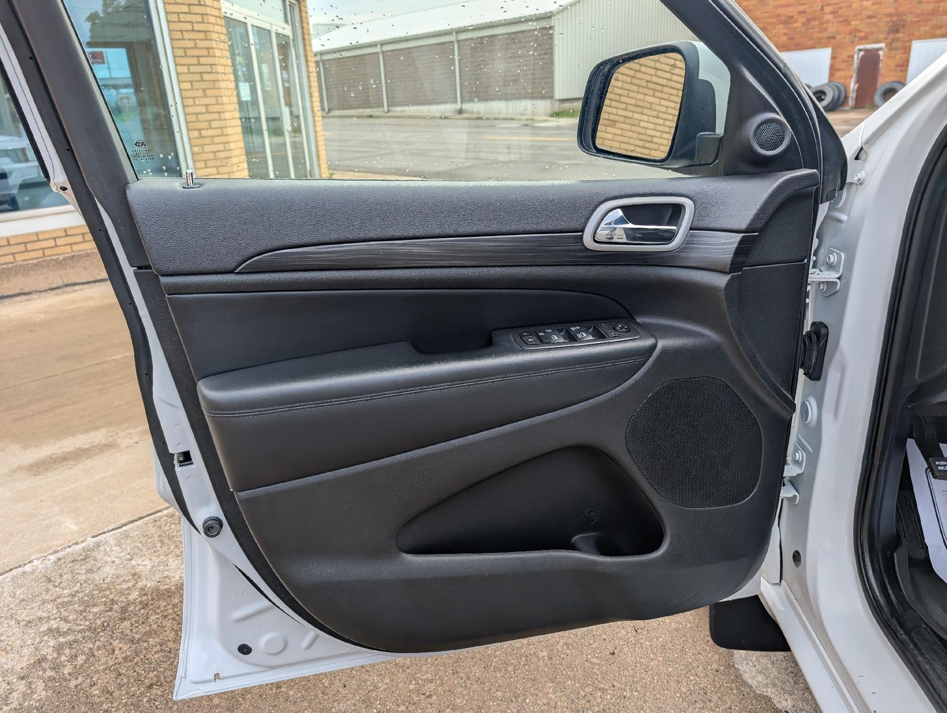 2021 Jeep Grand Cherokee Laredo X 4x4