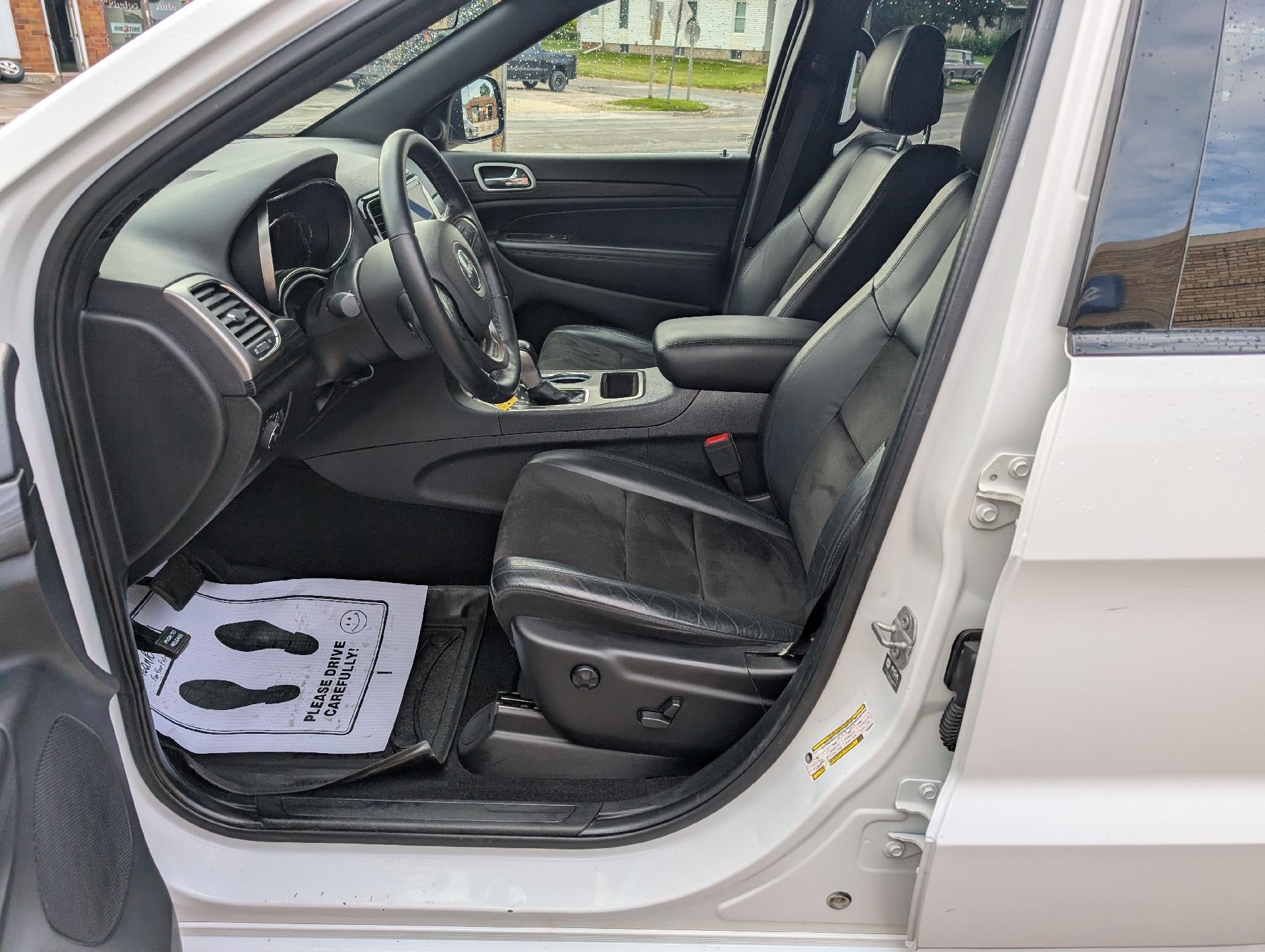 2021 Jeep Grand Cherokee Laredo X 4x4