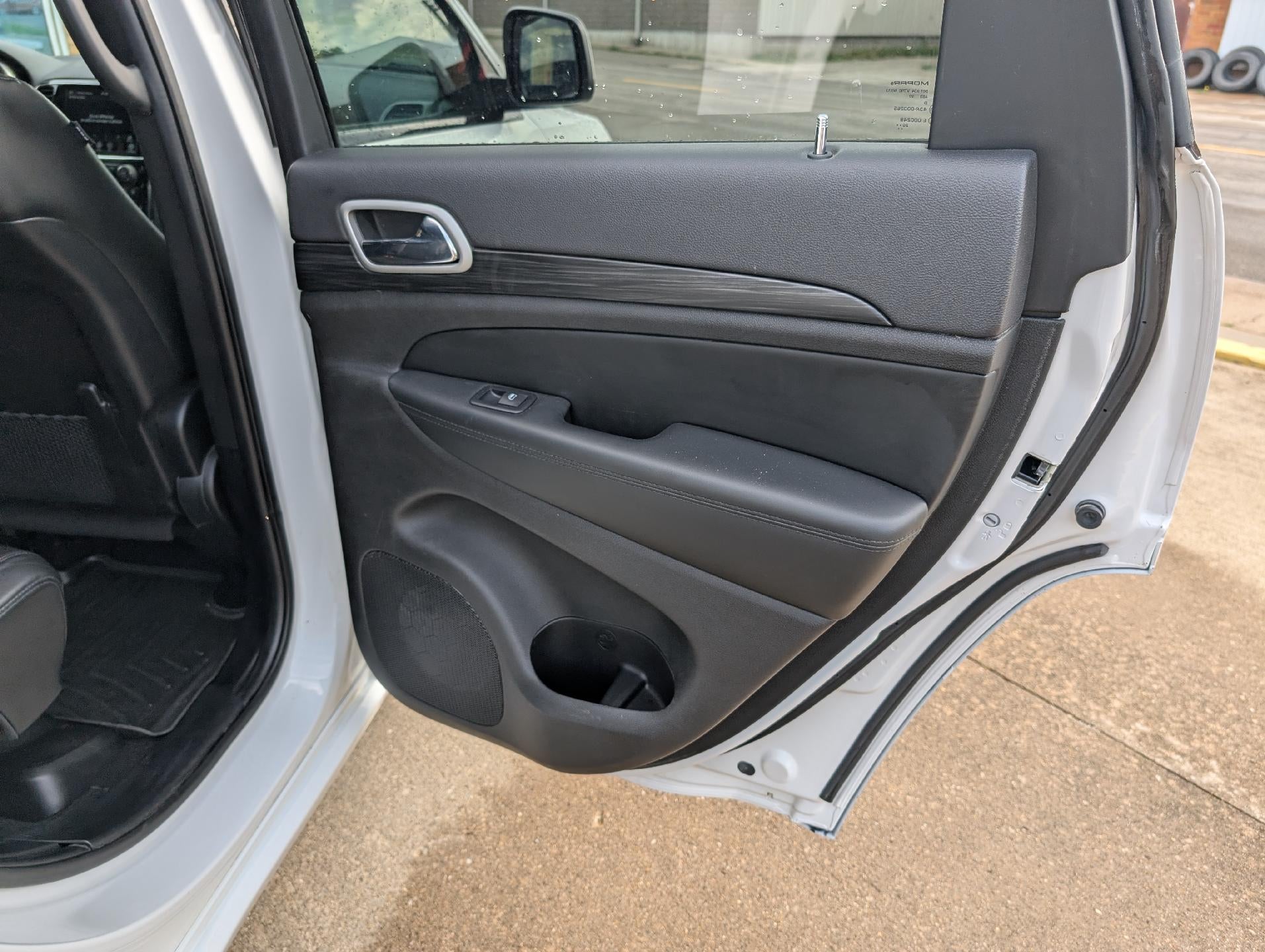 2021 Jeep Grand Cherokee Laredo X 4x4