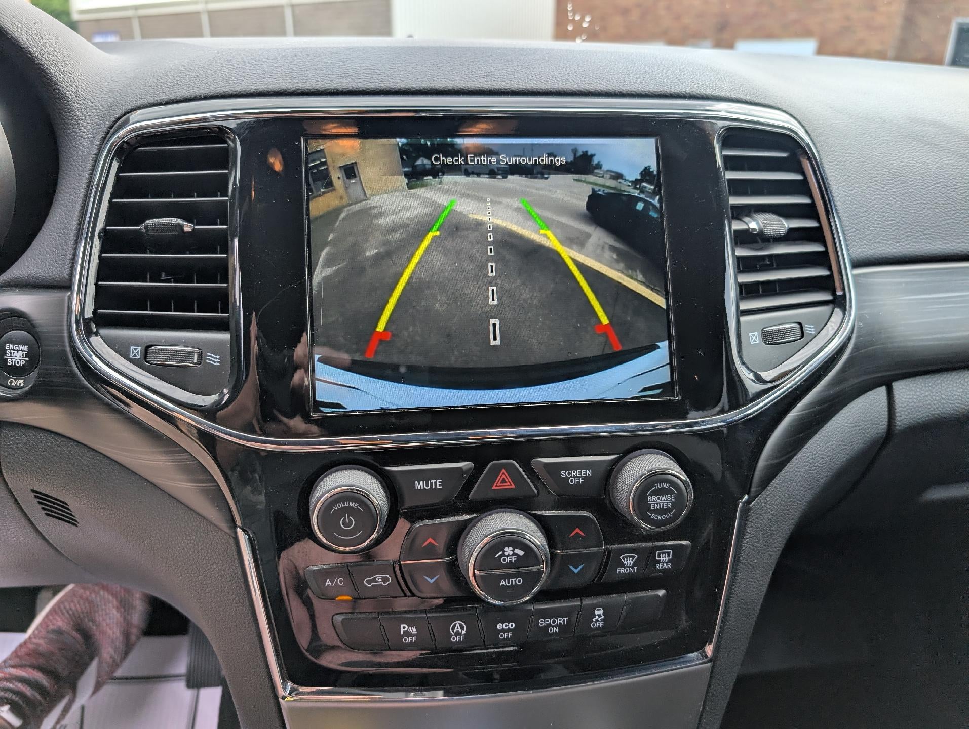 2021 Jeep Grand Cherokee Laredo X 4x4
