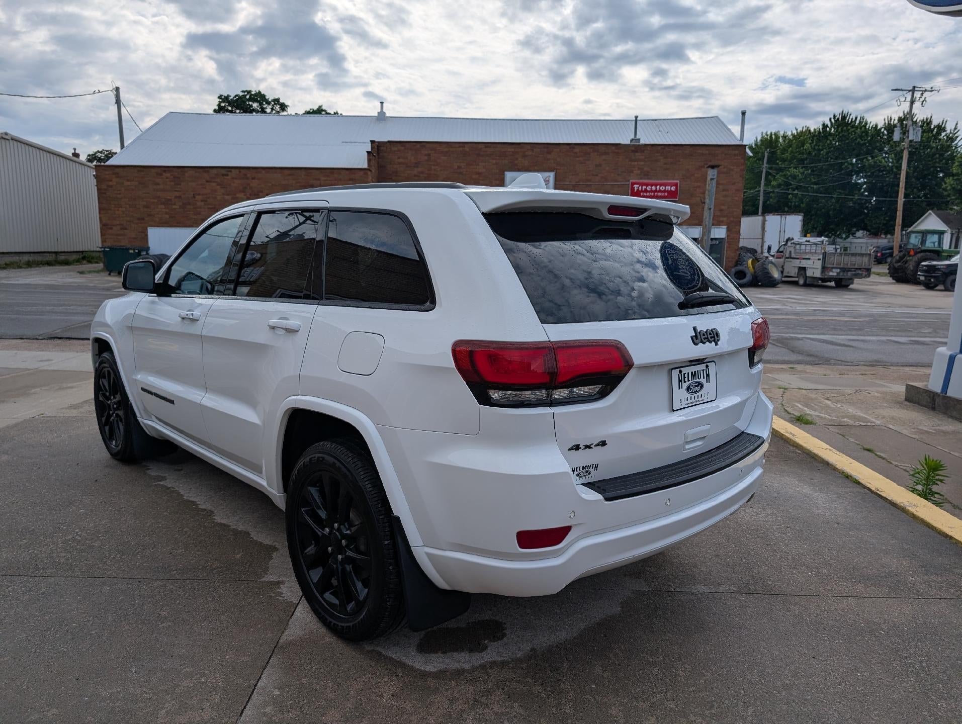 2021 Jeep Grand Cherokee Laredo X 4x4
