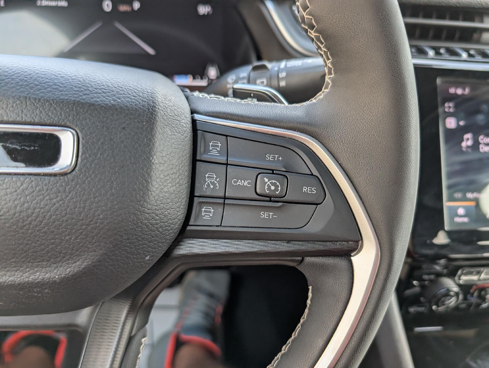 2024 Jeep Grand Cherokee L Altitude 4x4