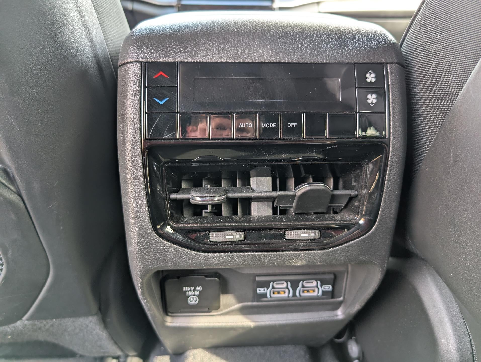 2024 Jeep Grand Cherokee L Altitude 4x4