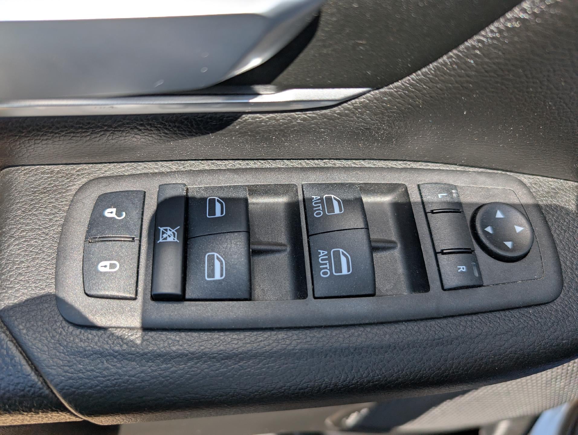 2024 RAM 1500 Lone Star 4x4 Crew Cab 5'7" Box