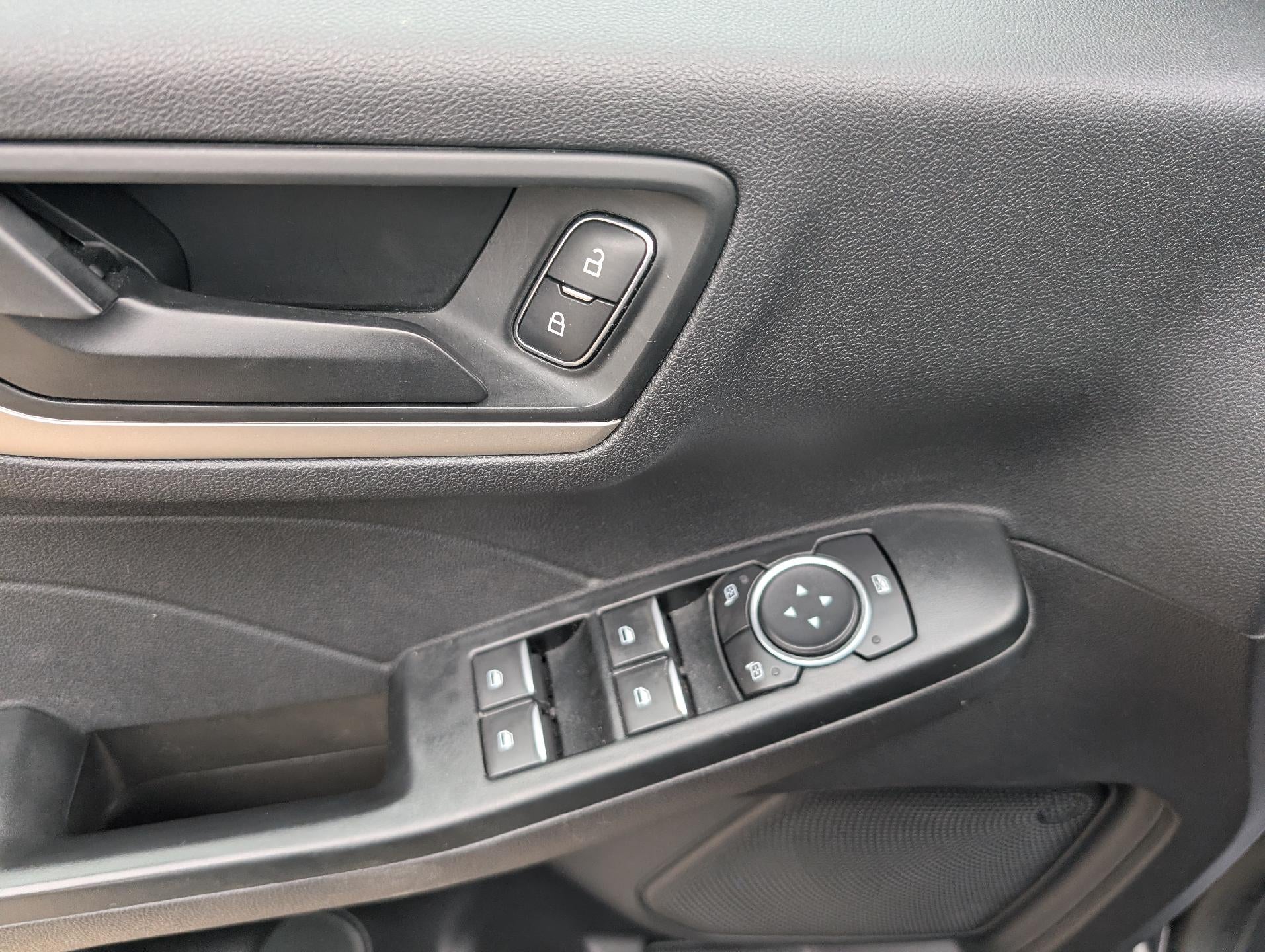 2022 Ford Escape SE FWD